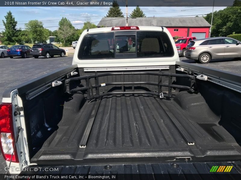 Glacier White / Beige 2018 Nissan Frontier SV Crew Cab 4x4