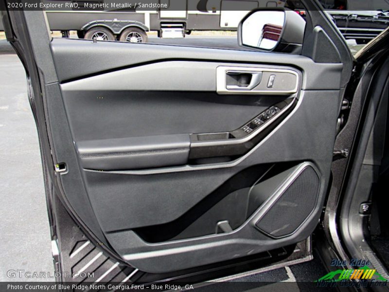 Magnetic Metallic / Sandstone 2020 Ford Explorer RWD