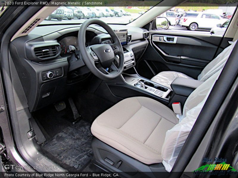 Magnetic Metallic / Sandstone 2020 Ford Explorer RWD