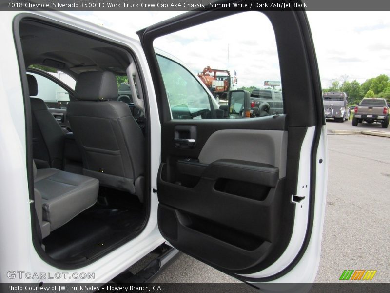 Summit White / Dark Ash/Jet Black 2018 Chevrolet Silverado 3500HD Work Truck Crew Cab 4x4 Chassis