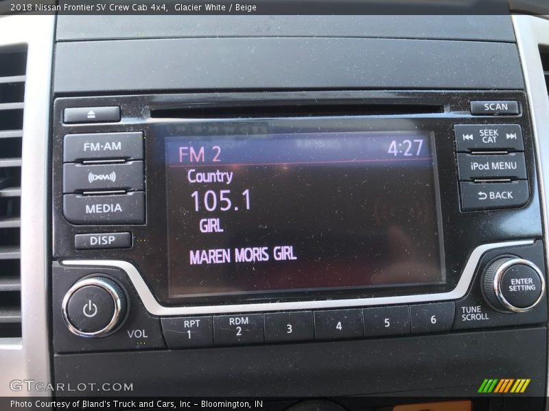 Glacier White / Beige 2018 Nissan Frontier SV Crew Cab 4x4