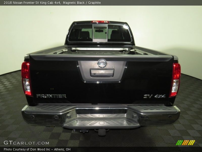 Magnetic Black / Graphite 2018 Nissan Frontier SV King Cab 4x4