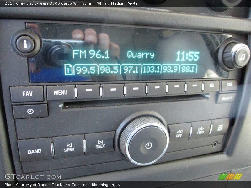 Summit White / Medium Pewter 2015 Chevrolet Express 3500 Cargo WT