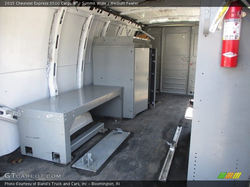 Summit White / Medium Pewter 2015 Chevrolet Express 3500 Cargo WT
