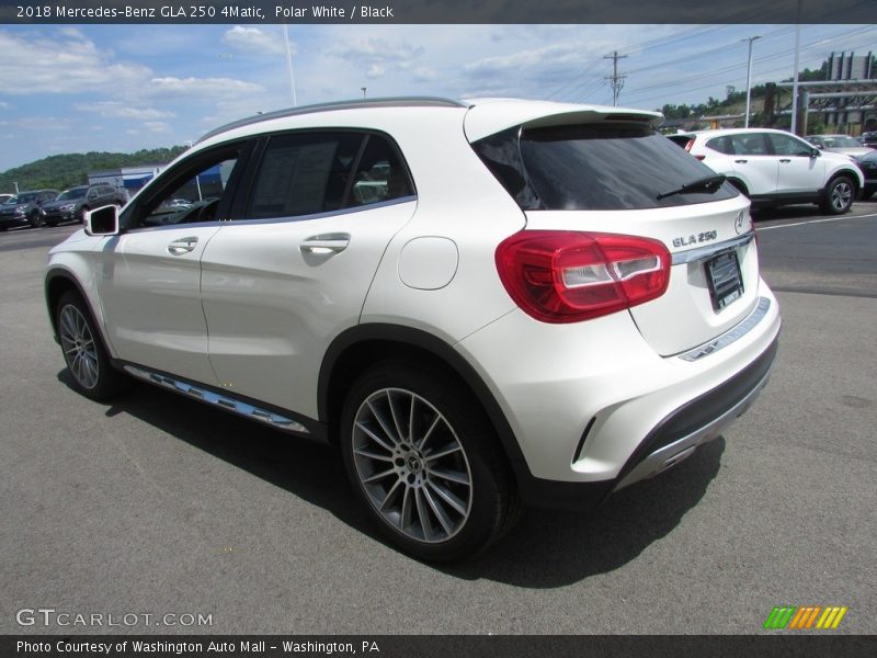 Polar White / Black 2018 Mercedes-Benz GLA 250 4Matic