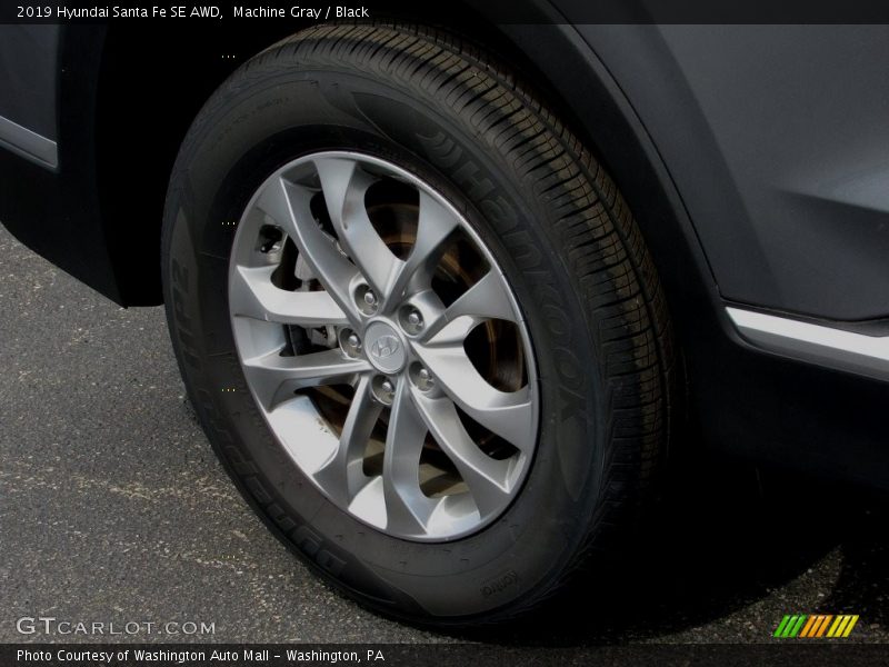 Machine Gray / Black 2019 Hyundai Santa Fe SE AWD