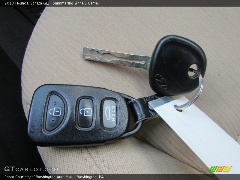Shimmering White / Camel 2013 Hyundai Sonata GLS