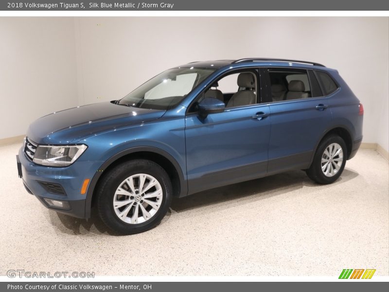 Silk Blue Metallic / Storm Gray 2018 Volkswagen Tiguan S