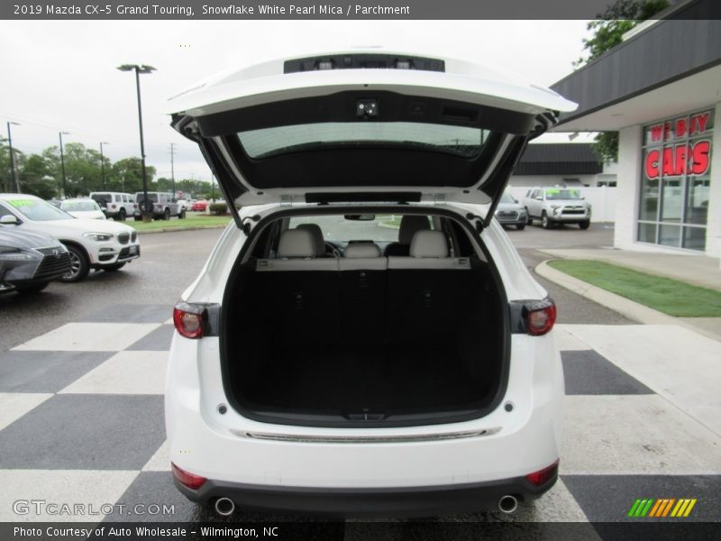 Snowflake White Pearl Mica / Parchment 2019 Mazda CX-5 Grand Touring