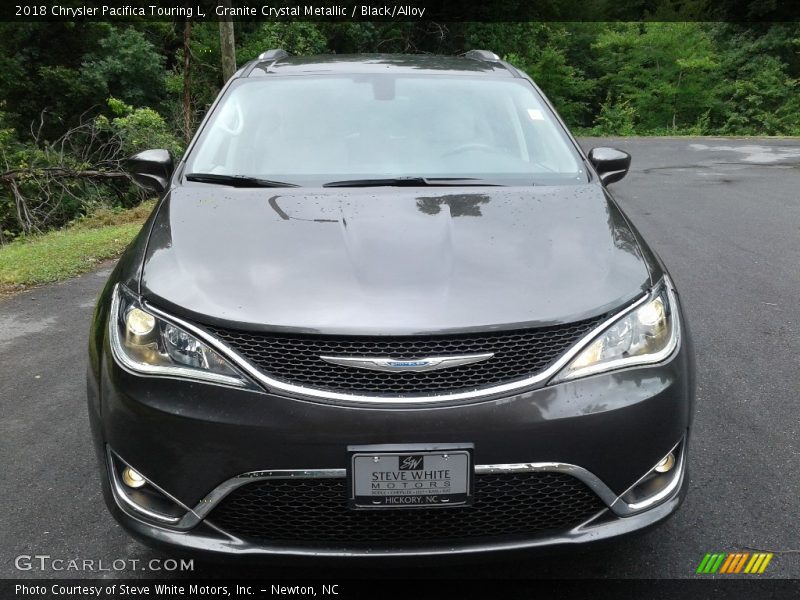 Granite Crystal Metallic / Black/Alloy 2018 Chrysler Pacifica Touring L