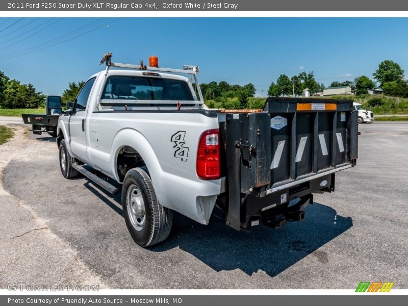 Oxford White / Steel Gray 2011 Ford F250 Super Duty XLT Regular Cab 4x4