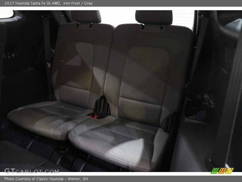 Iron Frost / Gray 2017 Hyundai Santa Fe SE AWD