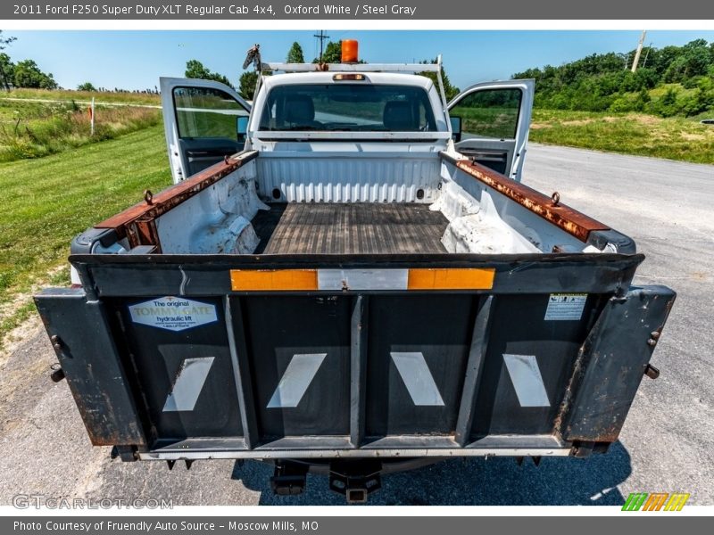 Oxford White / Steel Gray 2011 Ford F250 Super Duty XLT Regular Cab 4x4