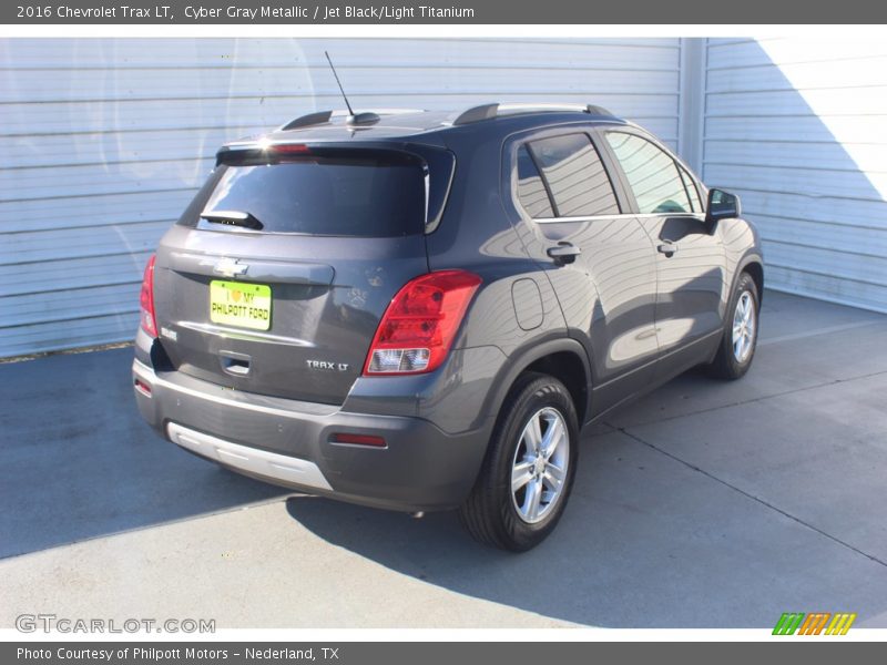 Cyber Gray Metallic / Jet Black/Light Titanium 2016 Chevrolet Trax LT
