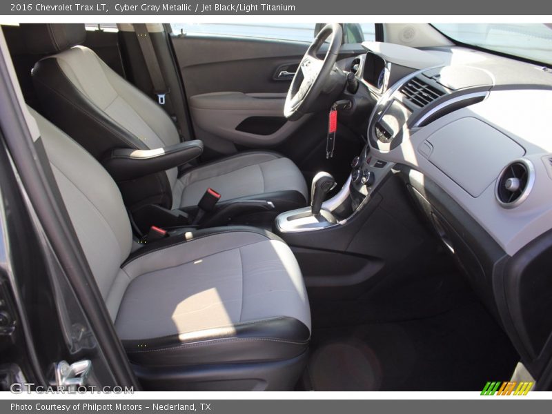 Cyber Gray Metallic / Jet Black/Light Titanium 2016 Chevrolet Trax LT