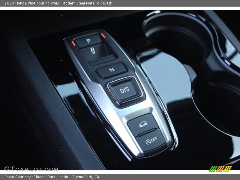 Modern Steel Metallic / Black 2020 Honda Pilot Touring AWD