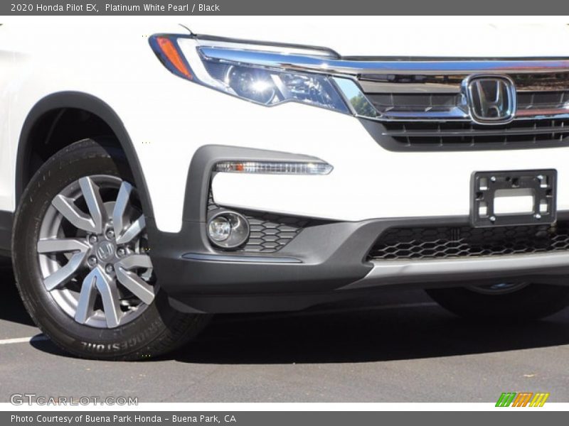 Platinum White Pearl / Black 2020 Honda Pilot EX