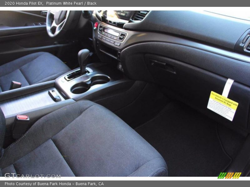 Platinum White Pearl / Black 2020 Honda Pilot EX