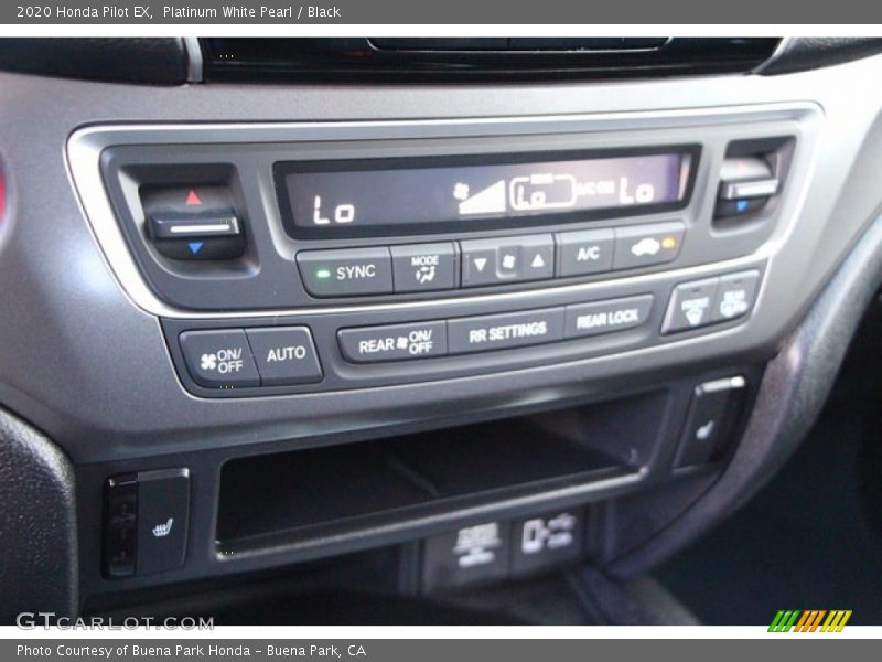 Platinum White Pearl / Black 2020 Honda Pilot EX