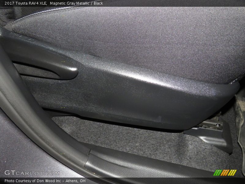 Magnetic Gray Metallic / Black 2017 Toyota RAV4 XLE