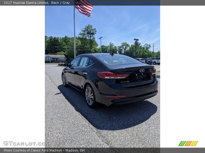 Black / Gray 2017 Hyundai Elantra Limited