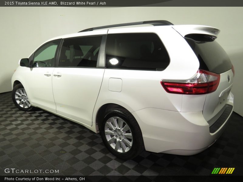 Blizzard White Pearl / Ash 2015 Toyota Sienna XLE AWD