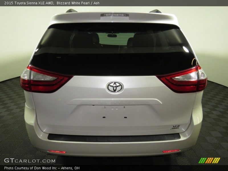 Blizzard White Pearl / Ash 2015 Toyota Sienna XLE AWD