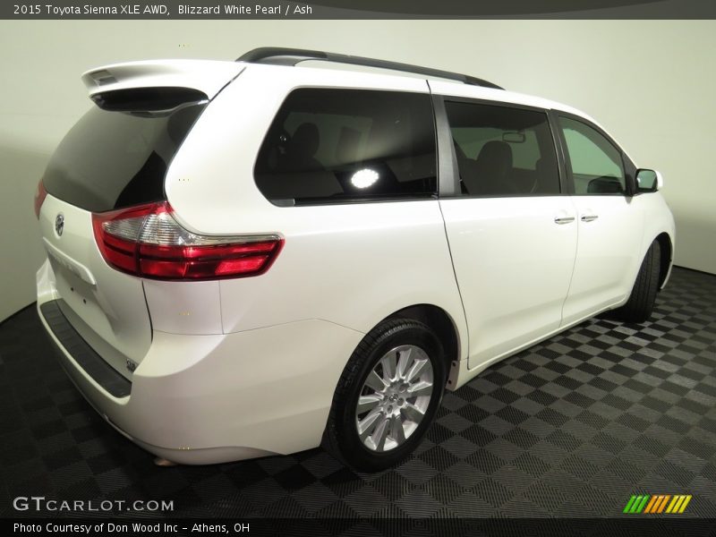 Blizzard White Pearl / Ash 2015 Toyota Sienna XLE AWD