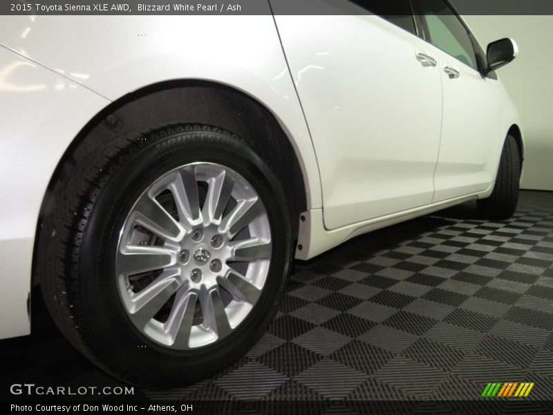 Blizzard White Pearl / Ash 2015 Toyota Sienna XLE AWD