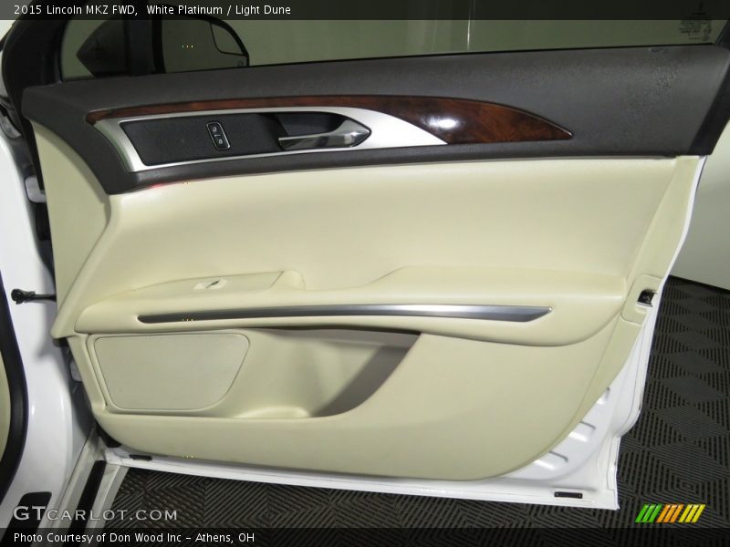 White Platinum / Light Dune 2015 Lincoln MKZ FWD