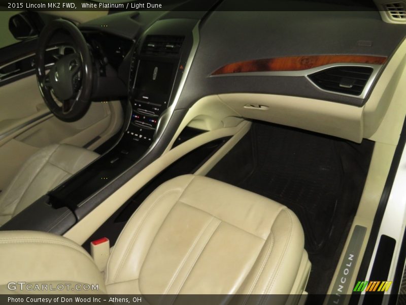 White Platinum / Light Dune 2015 Lincoln MKZ FWD