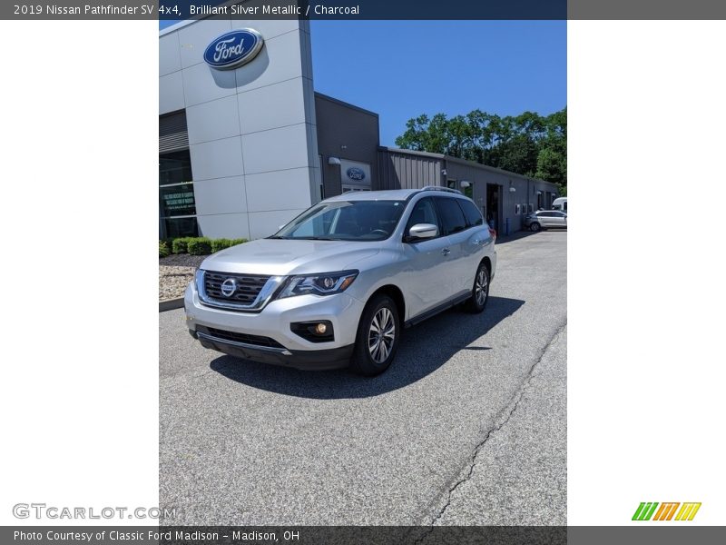 Brilliant Silver Metallic / Charcoal 2019 Nissan Pathfinder SV 4x4