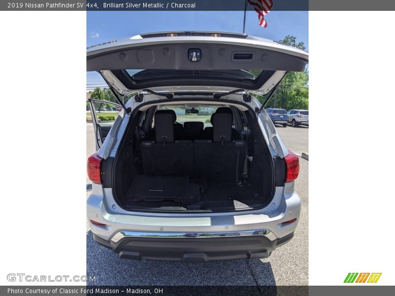Brilliant Silver Metallic / Charcoal 2019 Nissan Pathfinder SV 4x4