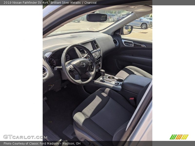 Brilliant Silver Metallic / Charcoal 2019 Nissan Pathfinder SV 4x4