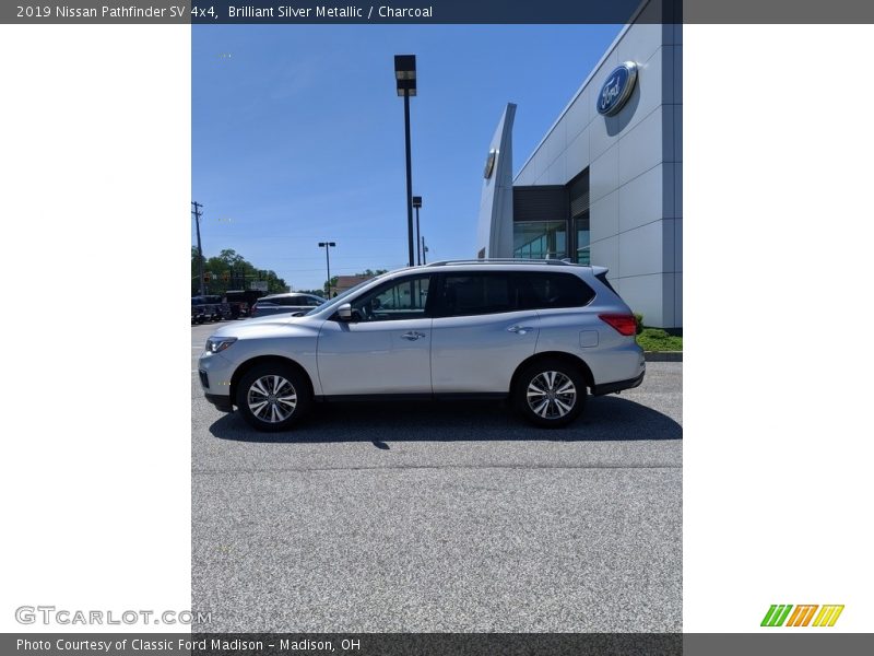 Brilliant Silver Metallic / Charcoal 2019 Nissan Pathfinder SV 4x4