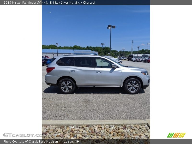 Brilliant Silver Metallic / Charcoal 2019 Nissan Pathfinder SV 4x4