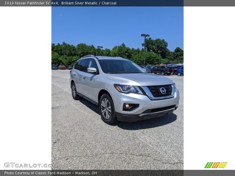 Brilliant Silver Metallic / Charcoal 2019 Nissan Pathfinder SV 4x4