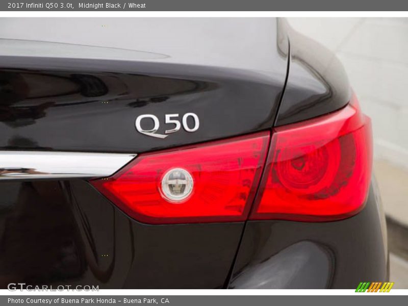  2017 Q50 3.0t Logo