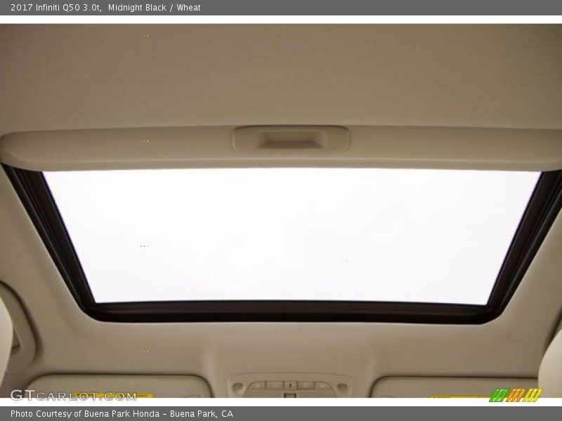 Sunroof of 2017 Q50 3.0t