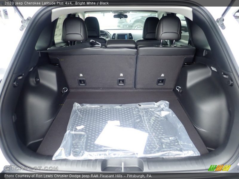 Bright White / Black 2020 Jeep Cherokee Latitude Plus 4x4