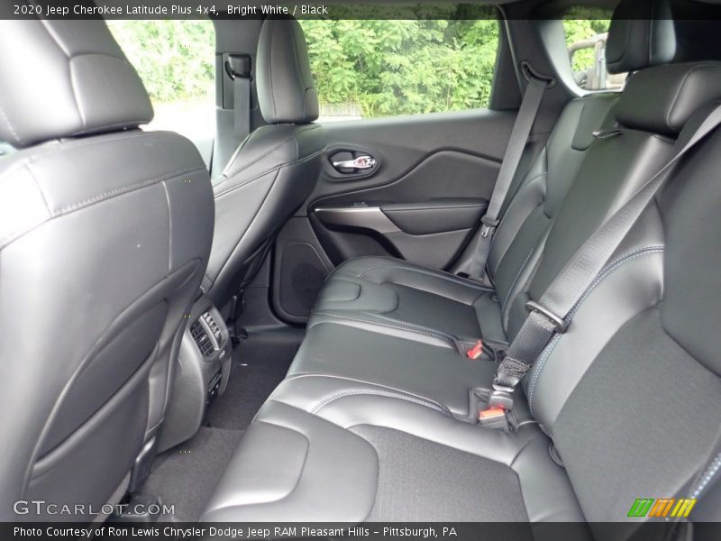 Bright White / Black 2020 Jeep Cherokee Latitude Plus 4x4