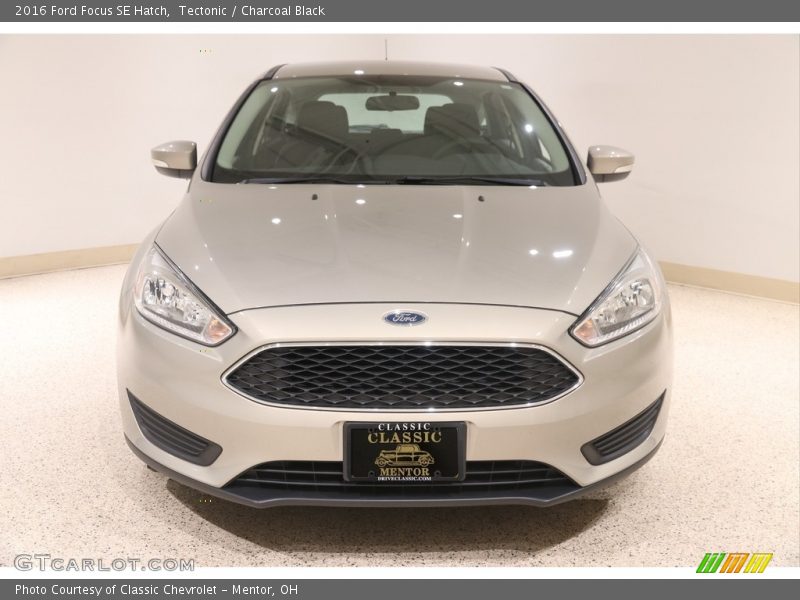 Tectonic / Charcoal Black 2016 Ford Focus SE Hatch