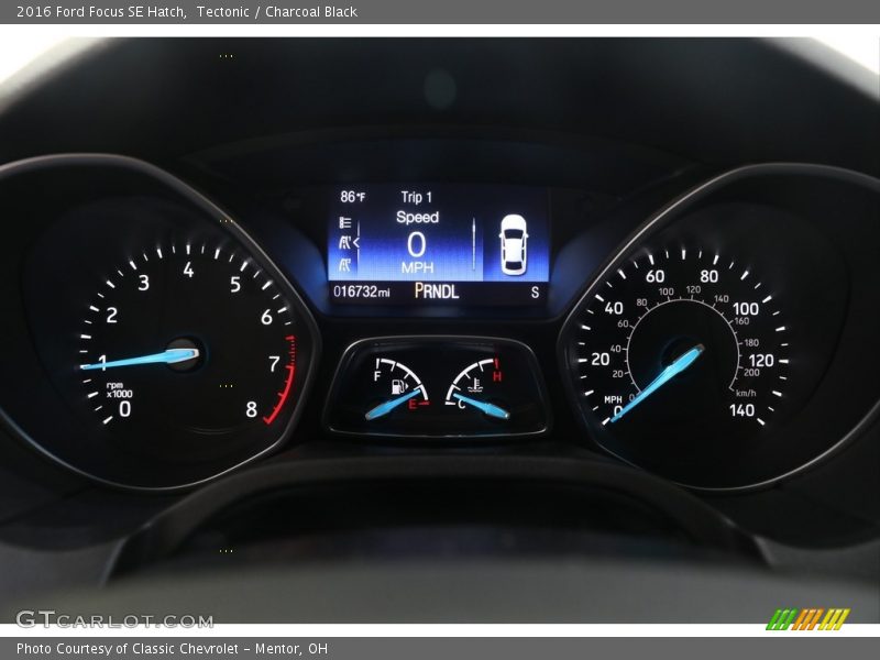 Tectonic / Charcoal Black 2016 Ford Focus SE Hatch