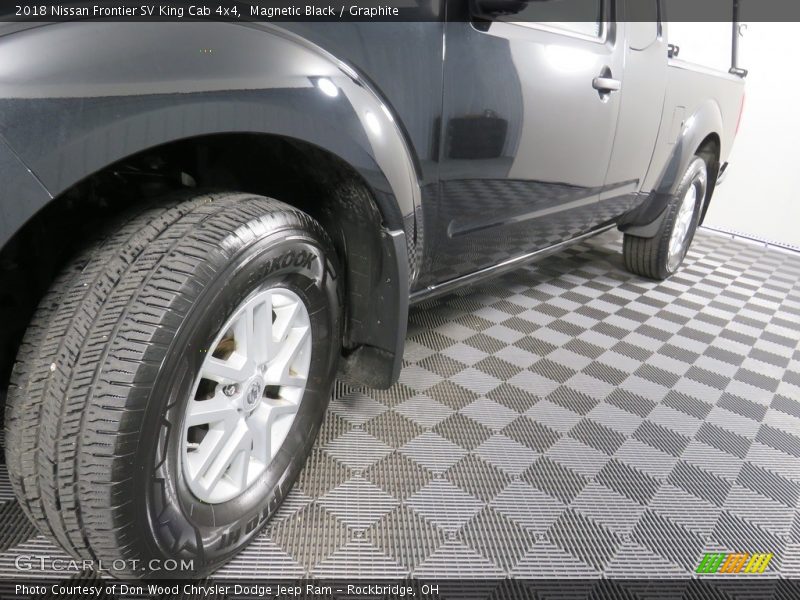 Magnetic Black / Graphite 2018 Nissan Frontier SV King Cab 4x4