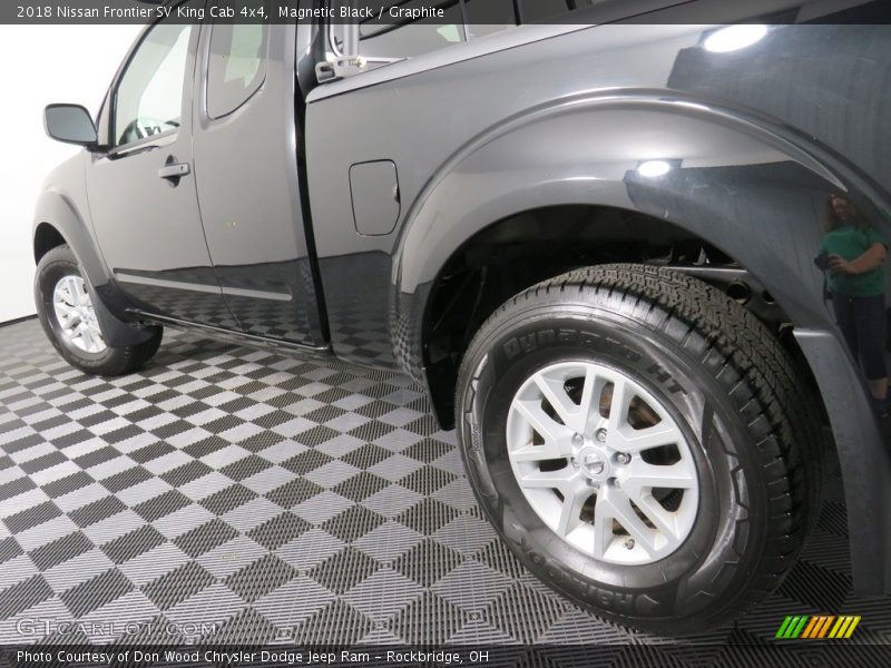 Magnetic Black / Graphite 2018 Nissan Frontier SV King Cab 4x4
