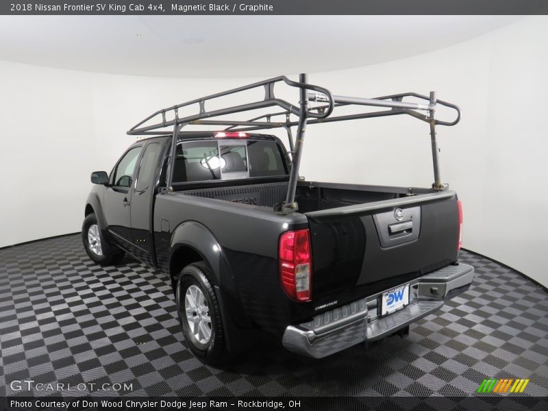 Magnetic Black / Graphite 2018 Nissan Frontier SV King Cab 4x4