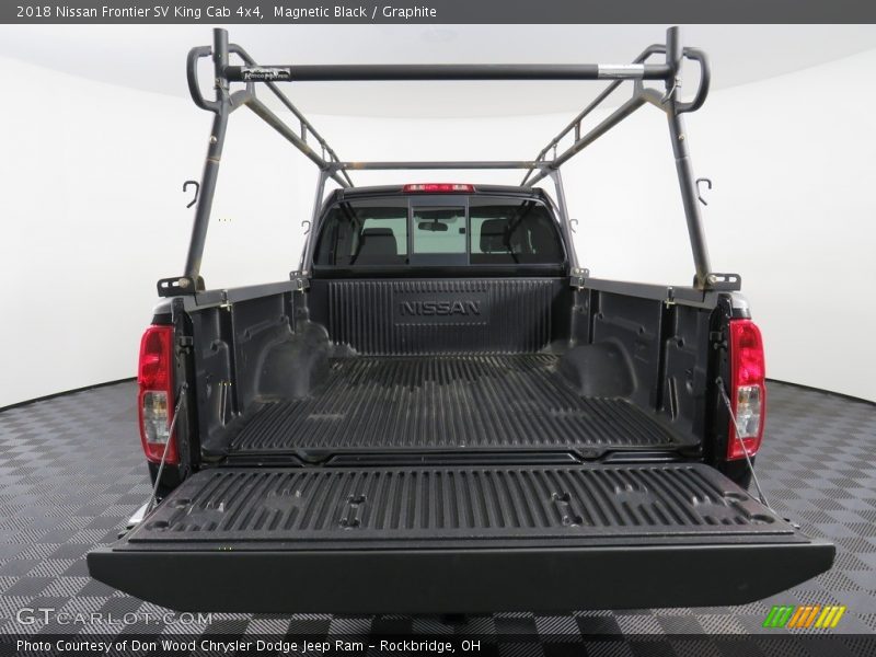 Magnetic Black / Graphite 2018 Nissan Frontier SV King Cab 4x4