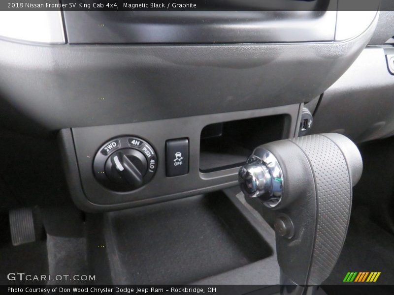 Magnetic Black / Graphite 2018 Nissan Frontier SV King Cab 4x4