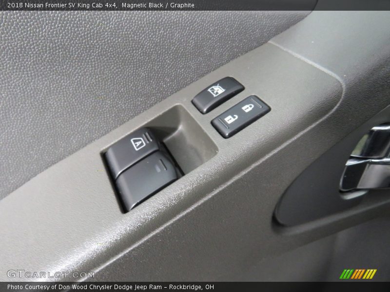 Magnetic Black / Graphite 2018 Nissan Frontier SV King Cab 4x4
