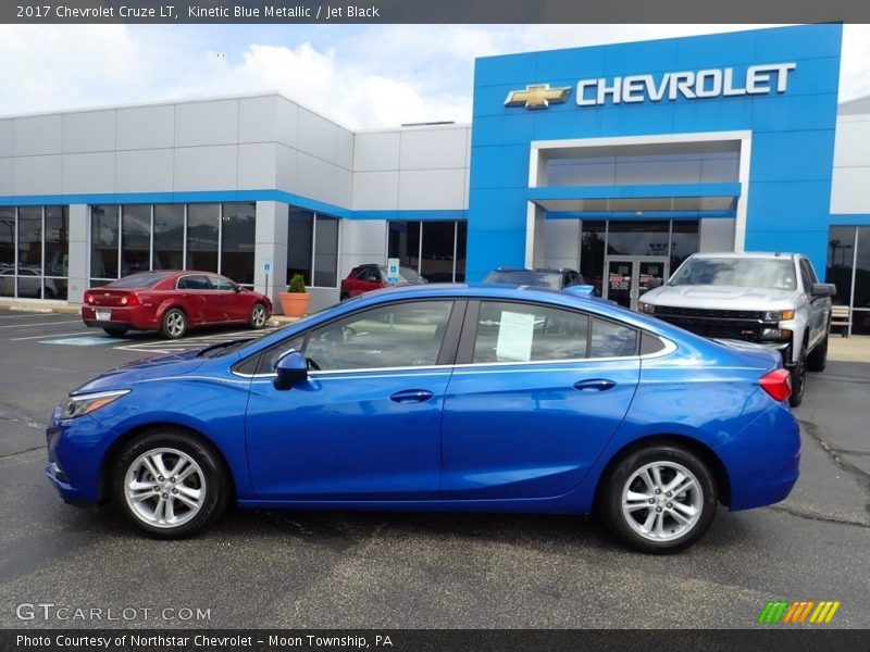 Kinetic Blue Metallic / Jet Black 2017 Chevrolet Cruze LT